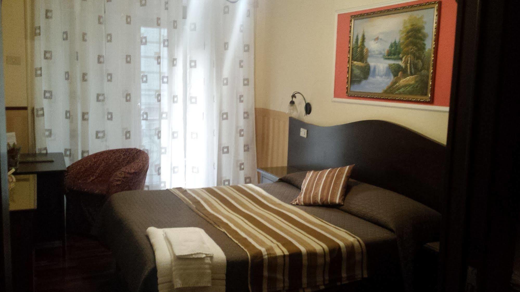 Bed & Breakfast Napoli Centrale Buitenkant foto